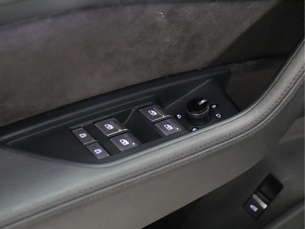 Audi e-tron – foto 14