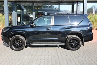 Toyota Land Cruiser – thumbnail 2