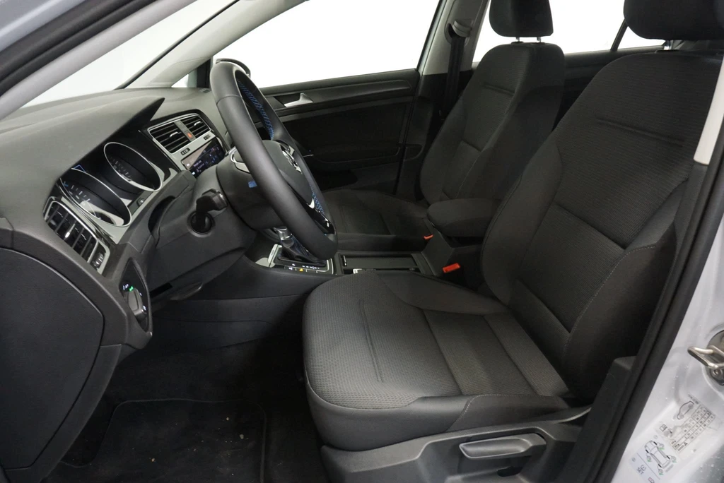 Volkswagen e-Golf – foto 9