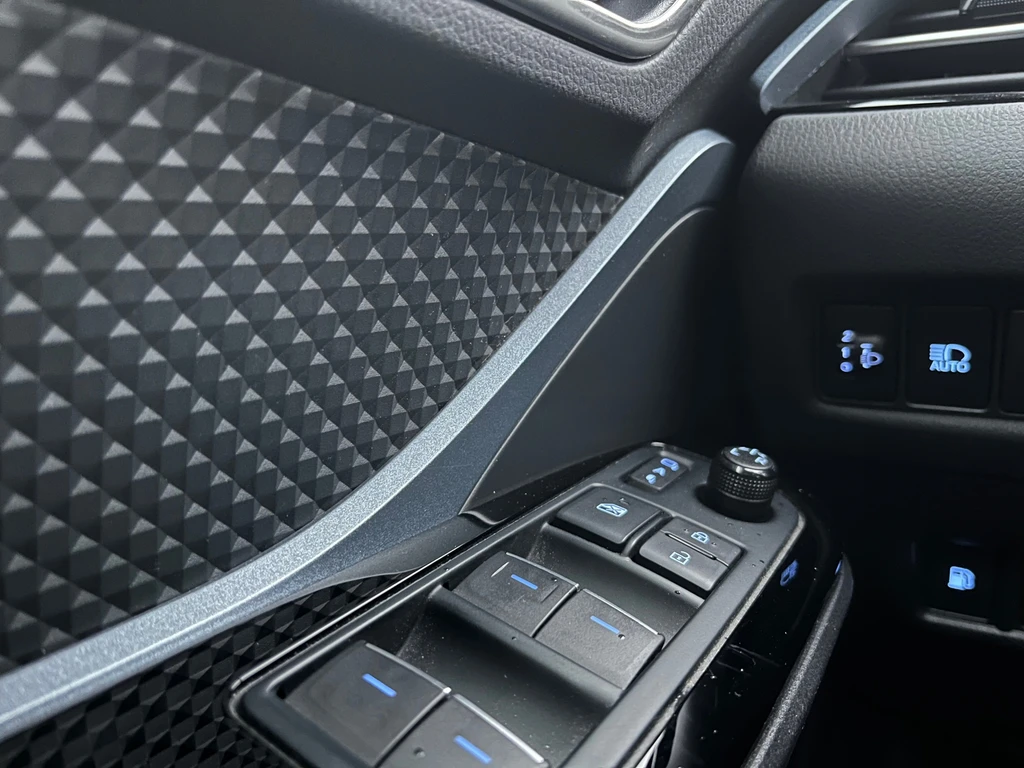 Toyota C-HR – foto 26