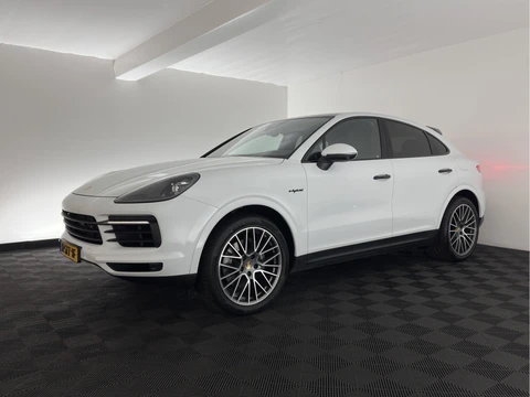 Porsche Cayenne Coupé 3.0 E-Hybrid (Plug-in) {SoH-100%} Aut. *PANO | SPORT-CHRONO | LEATHER | BOSE-AUDIO | FULL-LED | TOPVIEW | AIRSUSPENSION | DIGI-COCKPIT | HEATED-SPORTSEATS | DAB | NAVI-FULLMAP | PRIVACY-GLASS | SHIFTPADDLES | HEAD-UP | 21"ALU