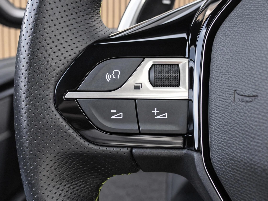 Peugeot 208 – foto 21