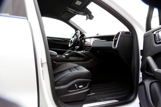 Porsche Cayenne – thumbnail 37