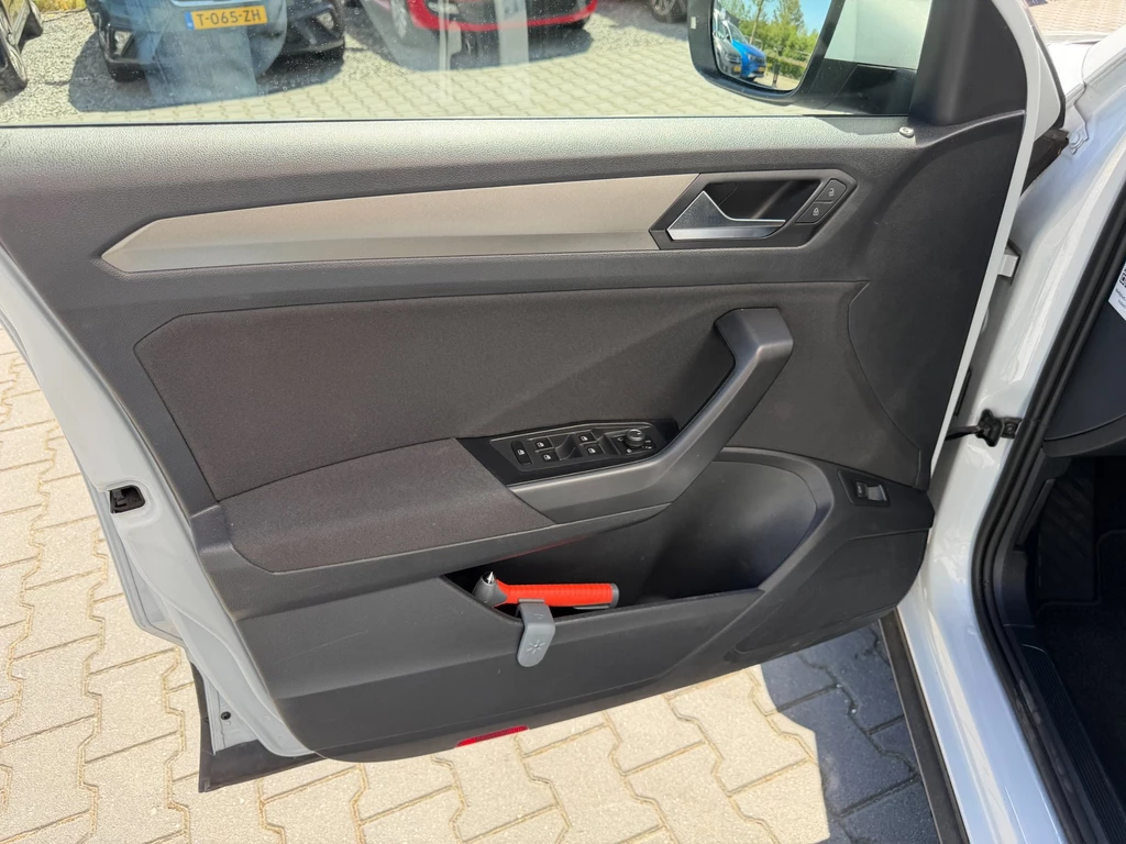 Volkswagen T-Roc – foto 14