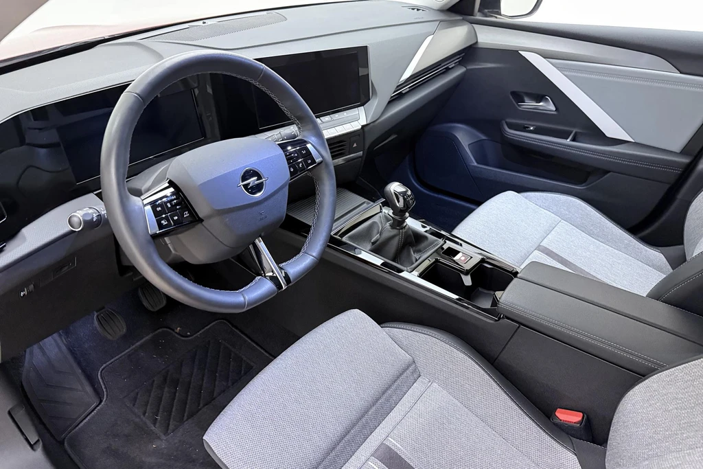 Opel Astra – foto 37