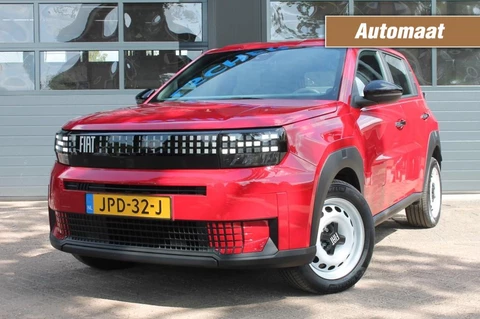 Fiat Panda RED 11KW 44 KWH 113PK **NL-Auto** Airco / 2400km
