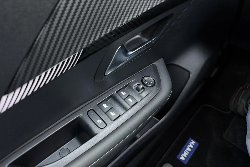 Peugeot 208 – foto 23
