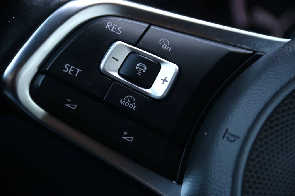 Volkswagen T-Roc – foto 18