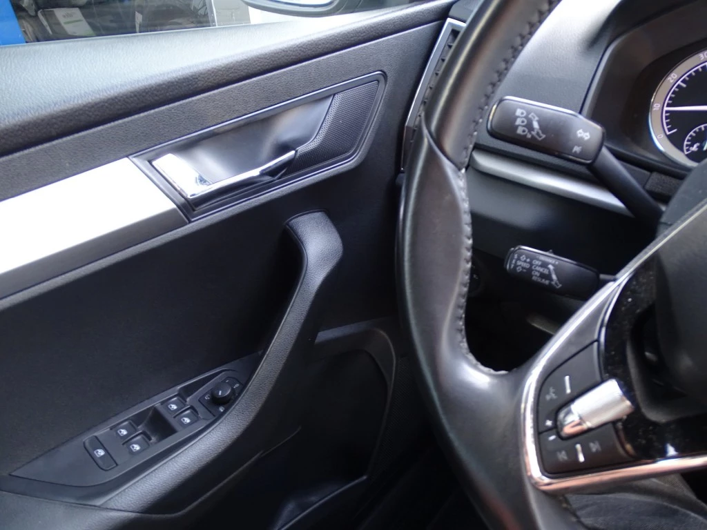 Peugeot 208 – foto 14
