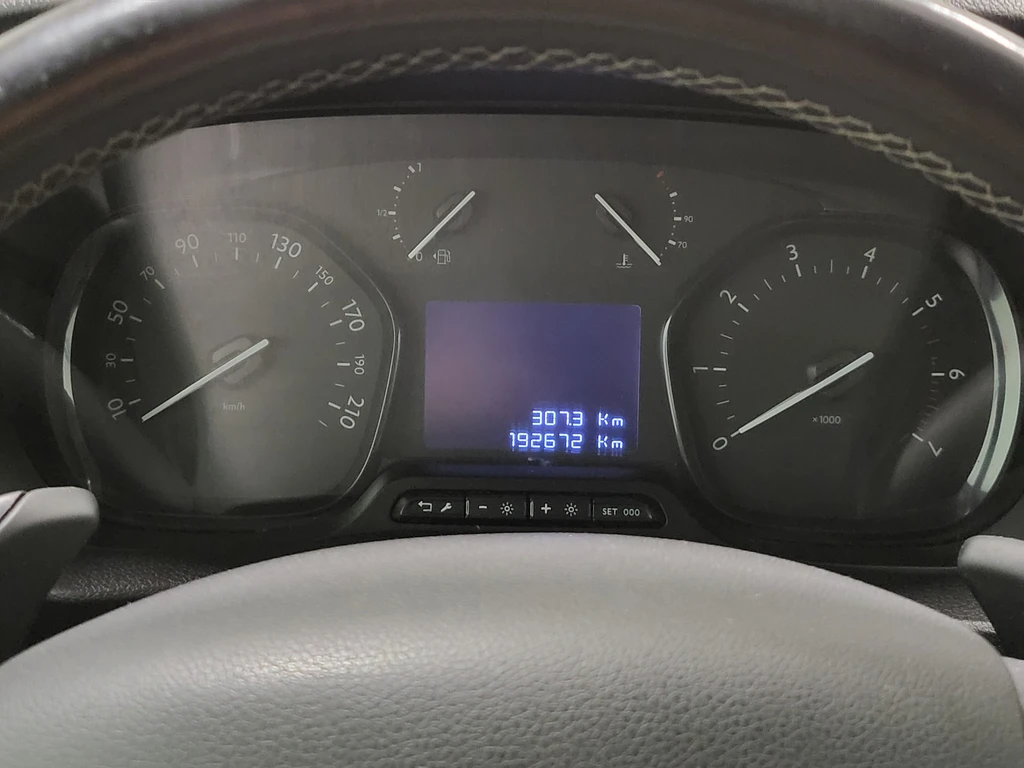 Opel Vivaro – foto 14