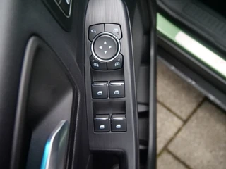 Ford Kuga – thumbnail 28