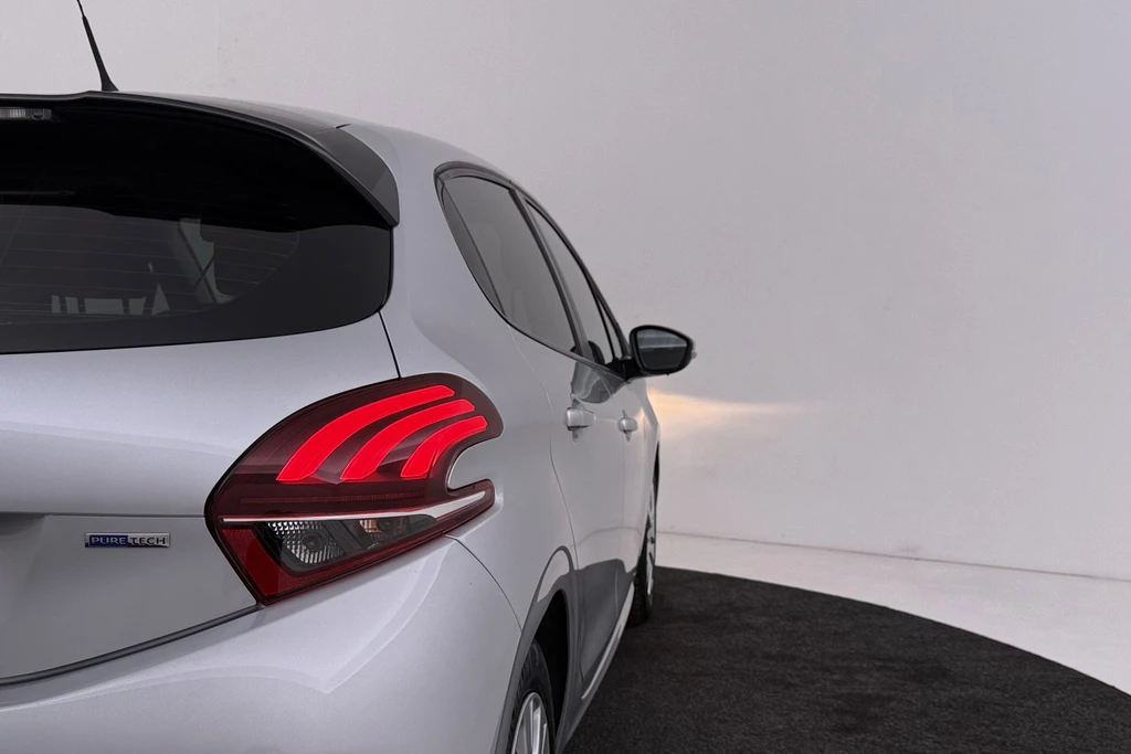 Peugeot 208 – foto 9