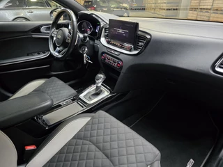 Kia ProCeed – thumbnail 14