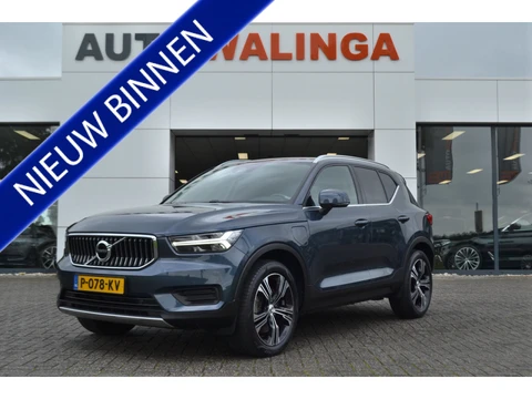 Volvo XC40 1.5 T4 Recharge Inscription | Achteruitrijcamera | Trekhaak 1800kg | Stuur en stoelverw. | Keyless |