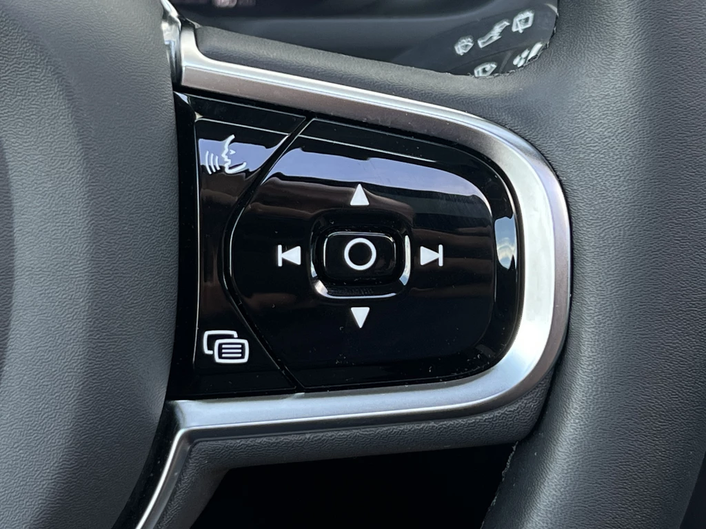 Volvo XC90 – foto 18