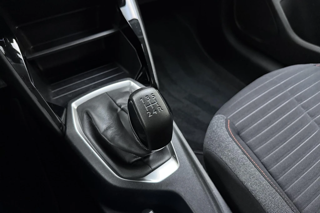 Peugeot 208 – foto 19