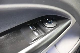 Ford Transit Connect – thumbnail 18