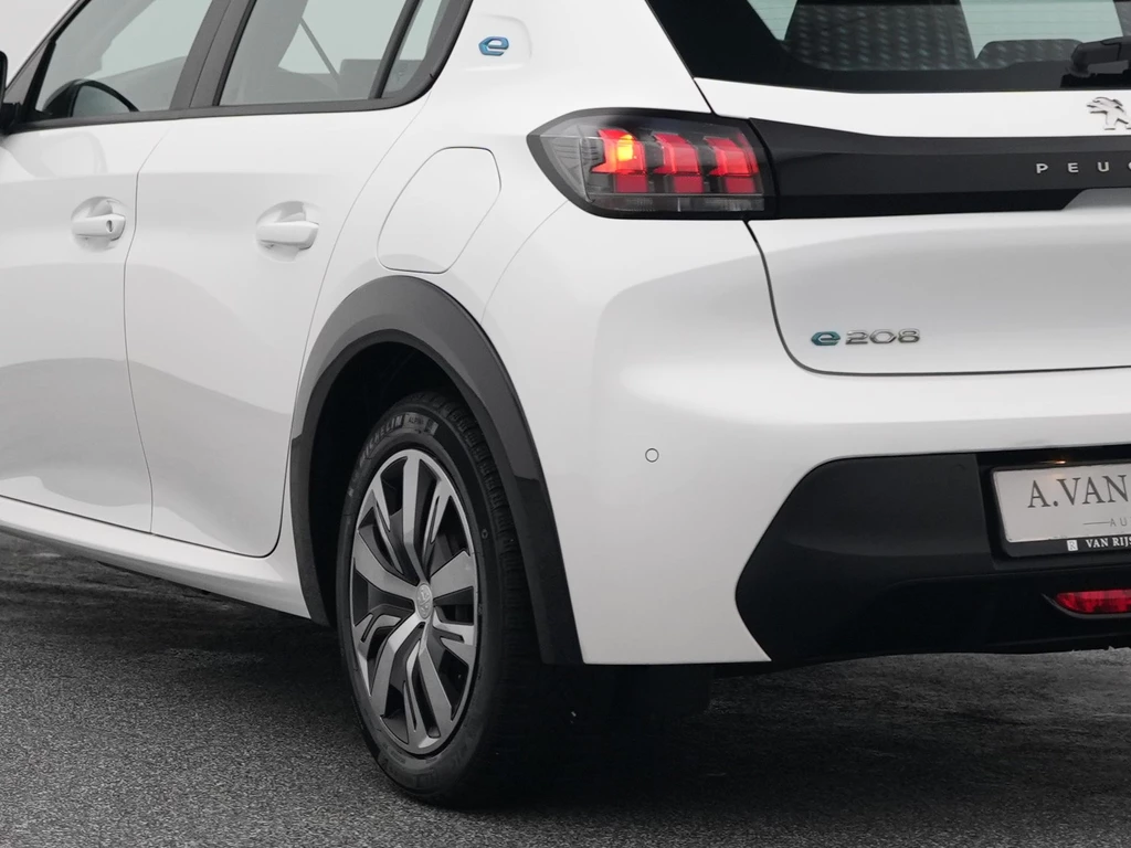 Peugeot e-208 – foto 6
