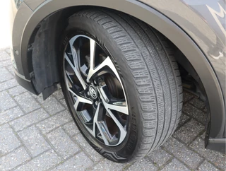 Toyota C-HR – thumbnail 24