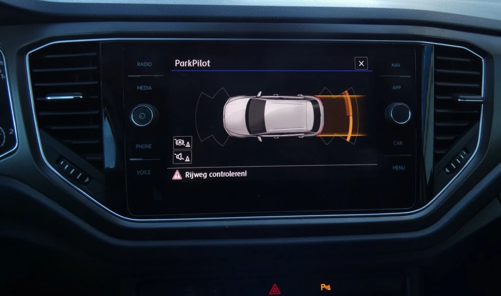 Volkswagen T-Roc – foto 18
