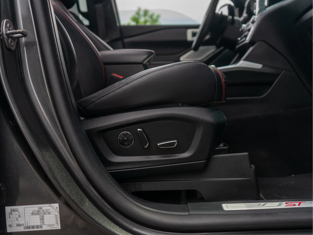 Ford Explorer – foto 41