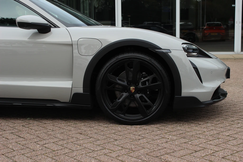 Porsche Taycan – foto 17