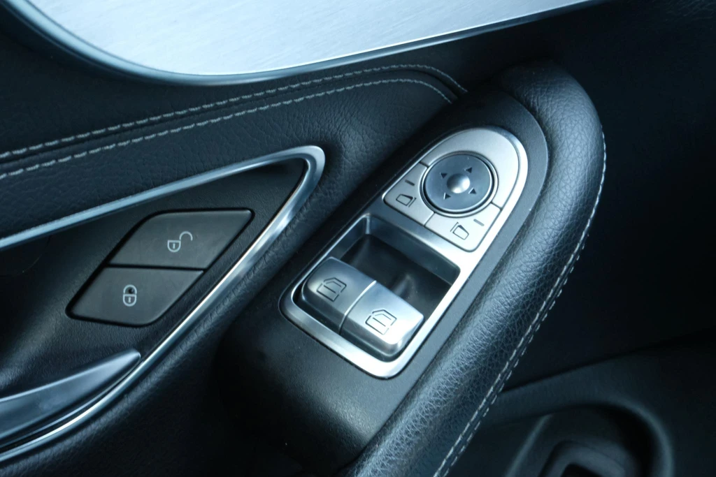 Mercedes-Benz C-Klasse – foto 12