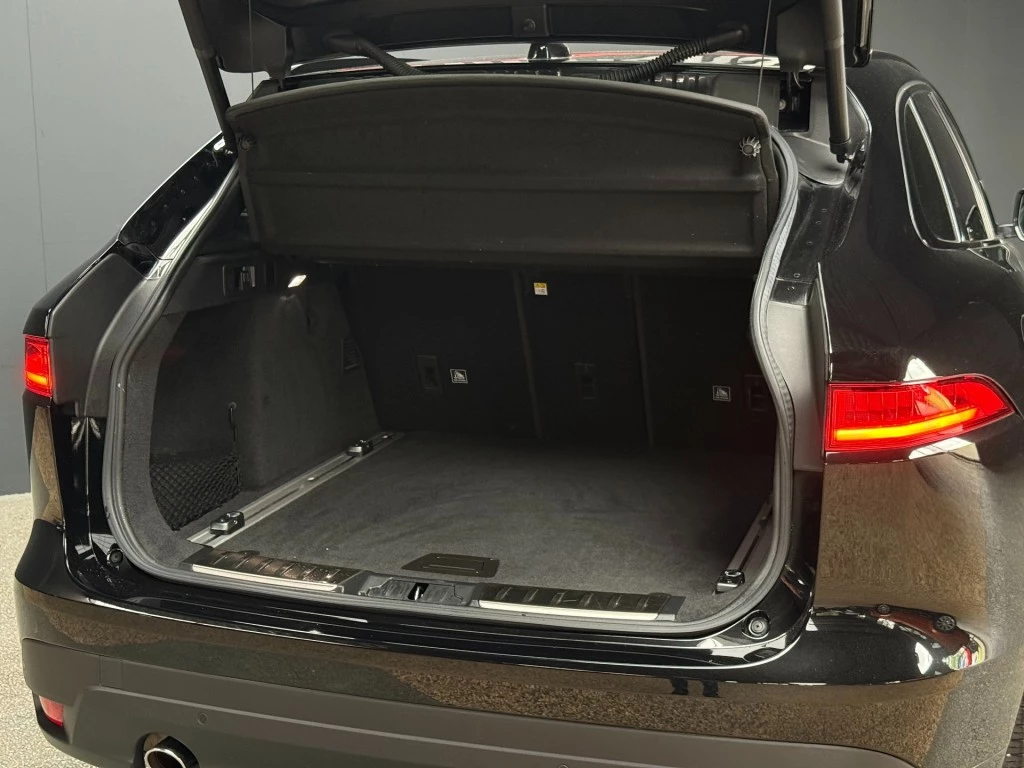 Jaguar F-PACE – foto 25