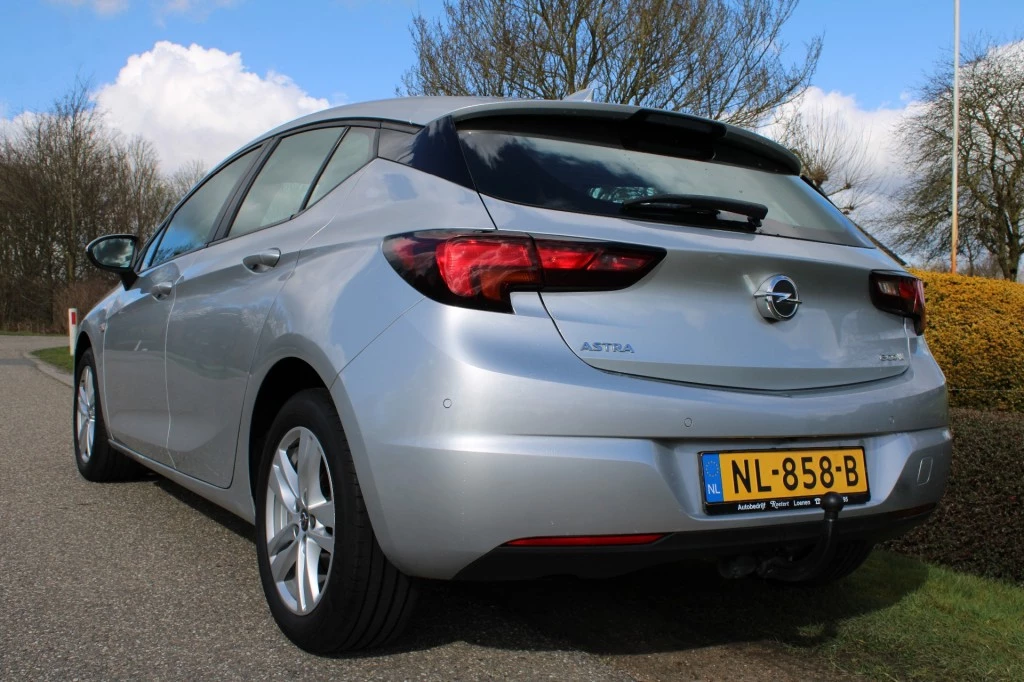 Opel Astra – foto 2