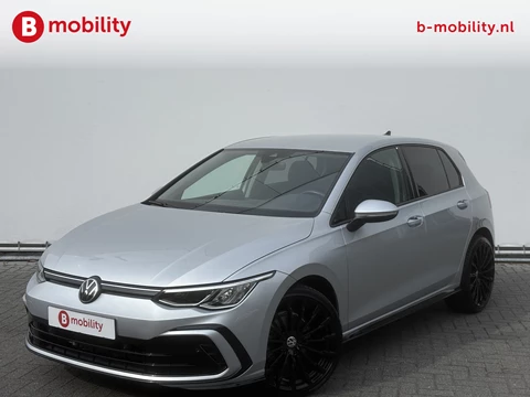 Volkswagen Golf 1.5 TSI Highline Trekhaak Achteruitrijcamera | Stoel/Stuurverwarming | Navigatie | DAB Audio | Apple CarPlay