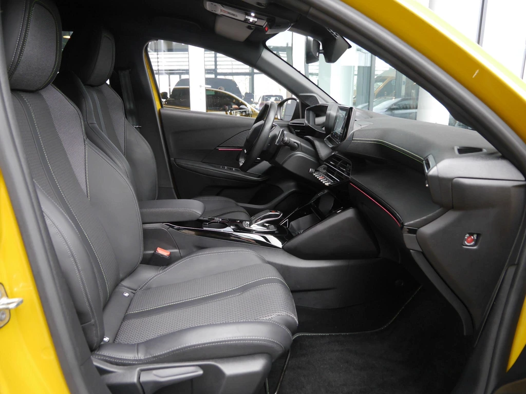 Peugeot 208 – foto 16