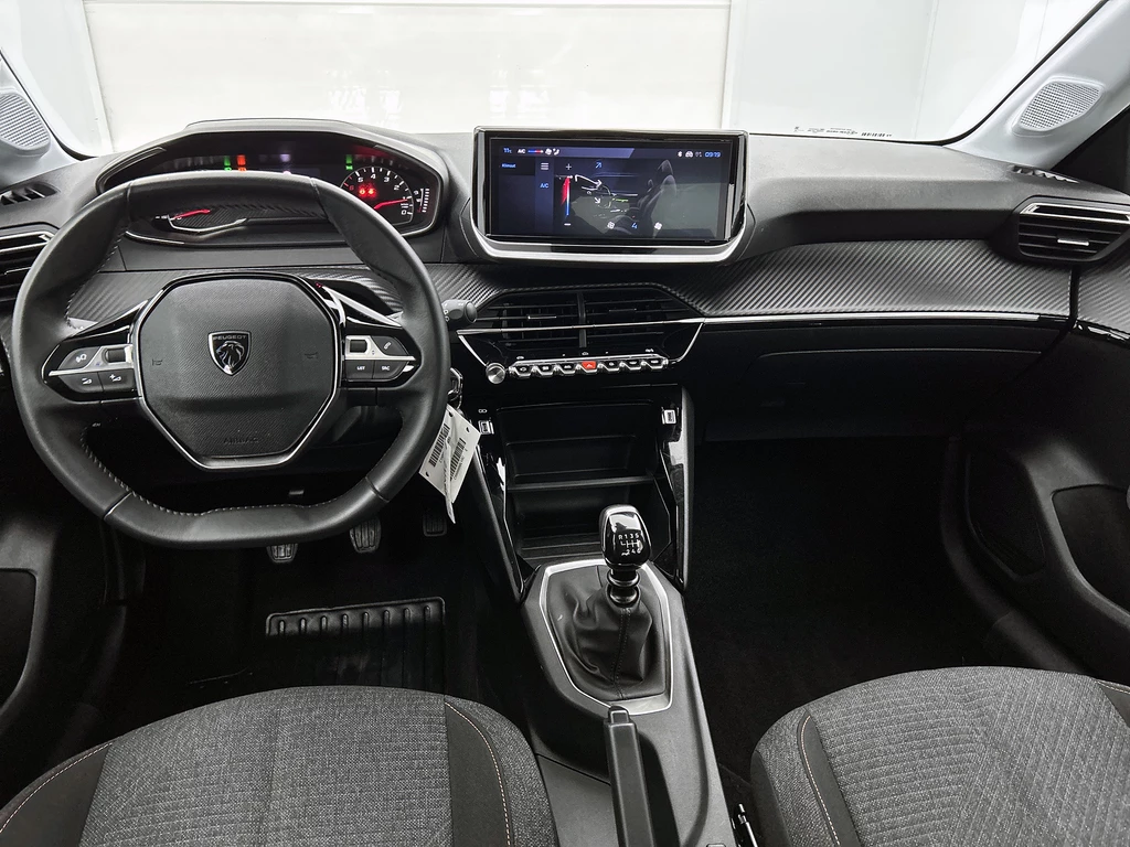 Peugeot 208 – foto 18