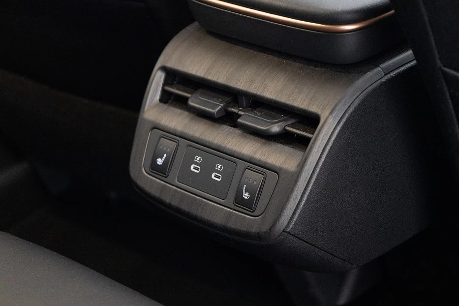 Nissan ARIYA – foto 18