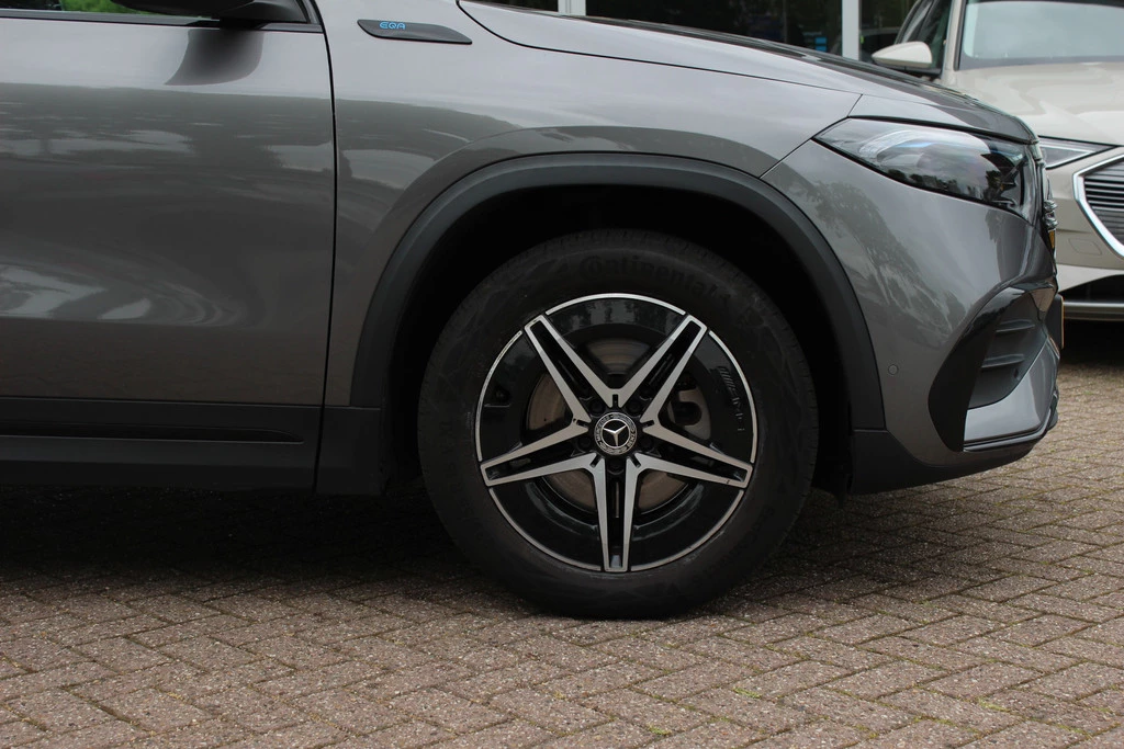 Mercedes-Benz EQA – foto 11