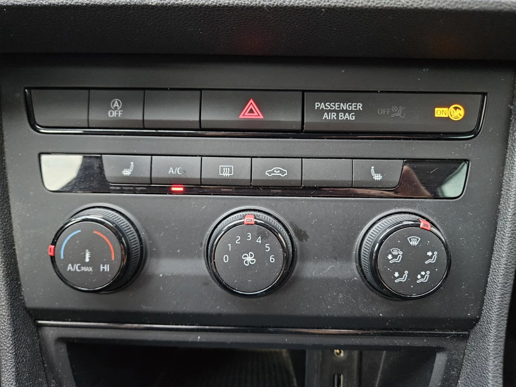 SEAT Leon – foto 19