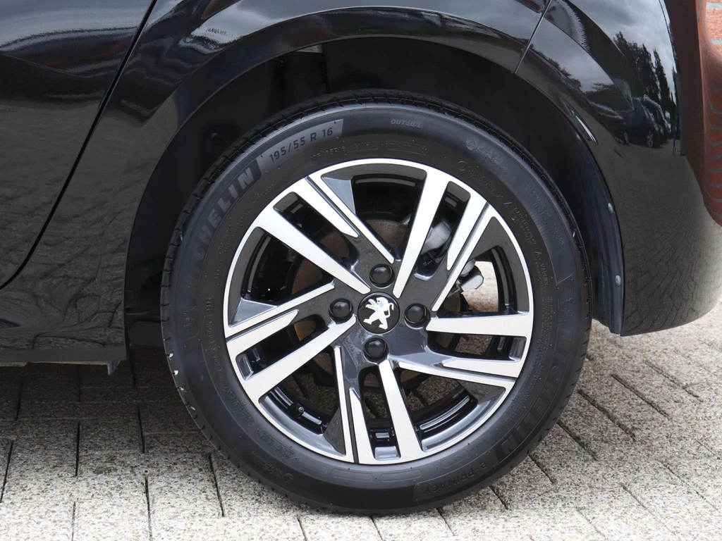 Peugeot 208 – foto 9