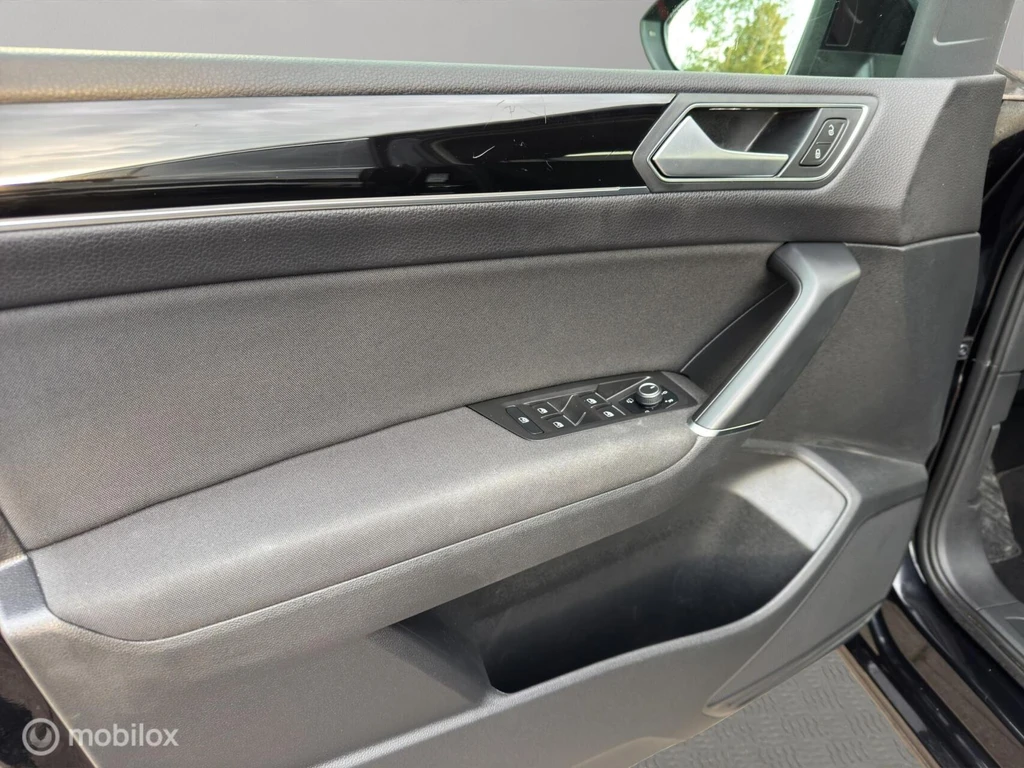 Volkswagen Touran – foto 24