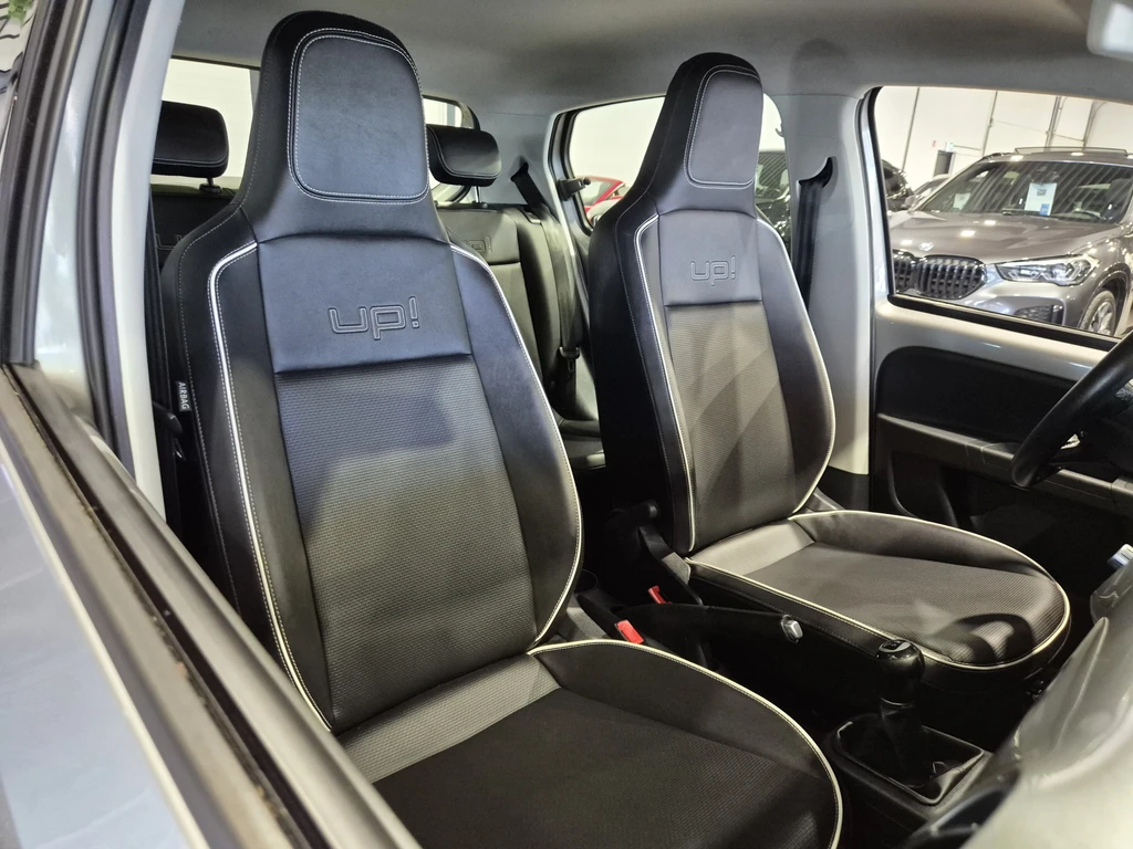 Volkswagen up! – foto 21