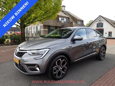 Renault Arkana 1.6 E-Tech HYBRID TECHNO / CARPLAY / ACC / CAMERA / PDC 