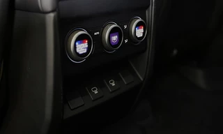 Land Rover Defender – thumbnail 44