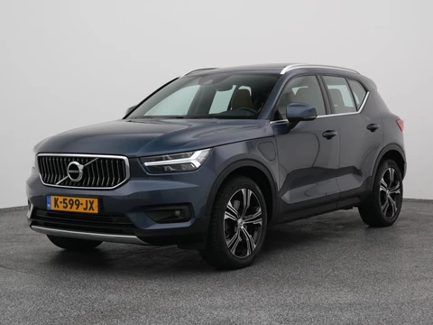 Volvo XC40 1.5 T5 Recharge R-Design | PANO | ADAPTIVE | STOEL- EN STUURVERW. | TREKHAAK