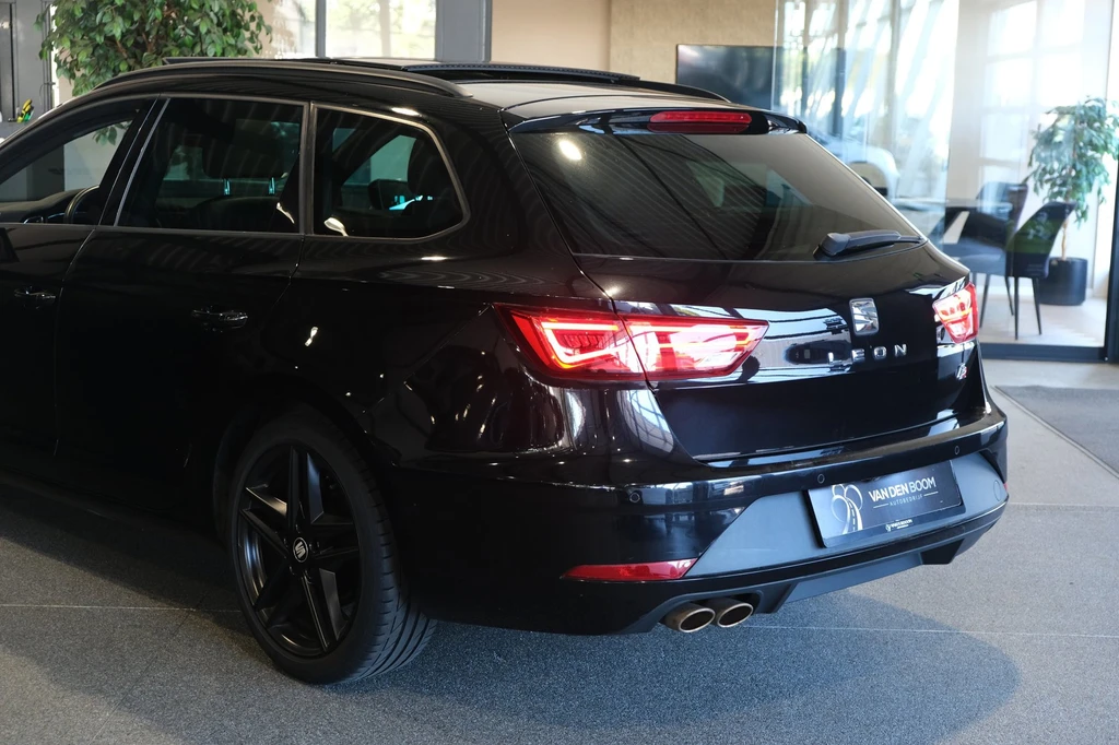 SEAT Leon – foto 6