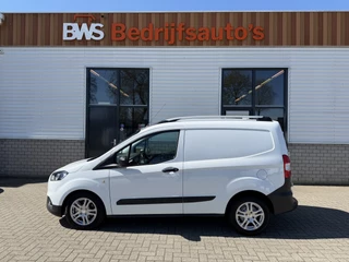 Ford Transit Courier – thumbnail 2