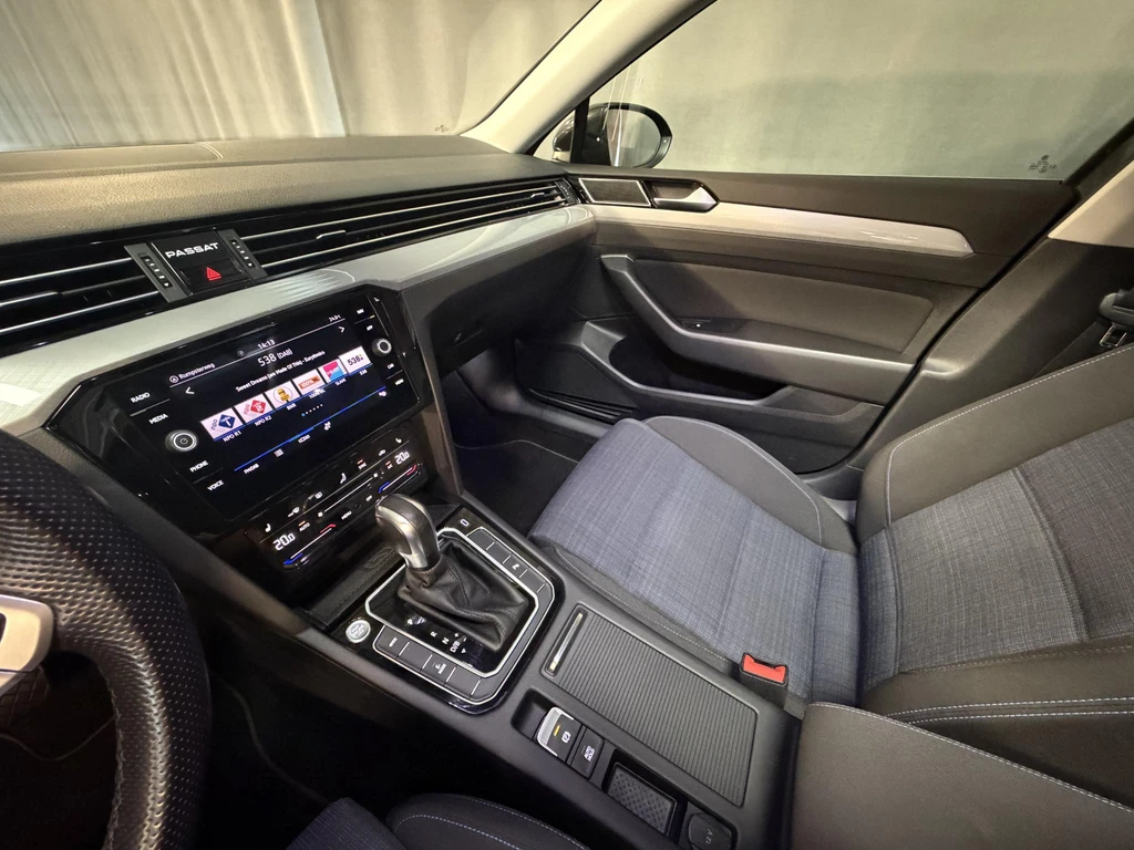 Volkswagen Passat – foto 19