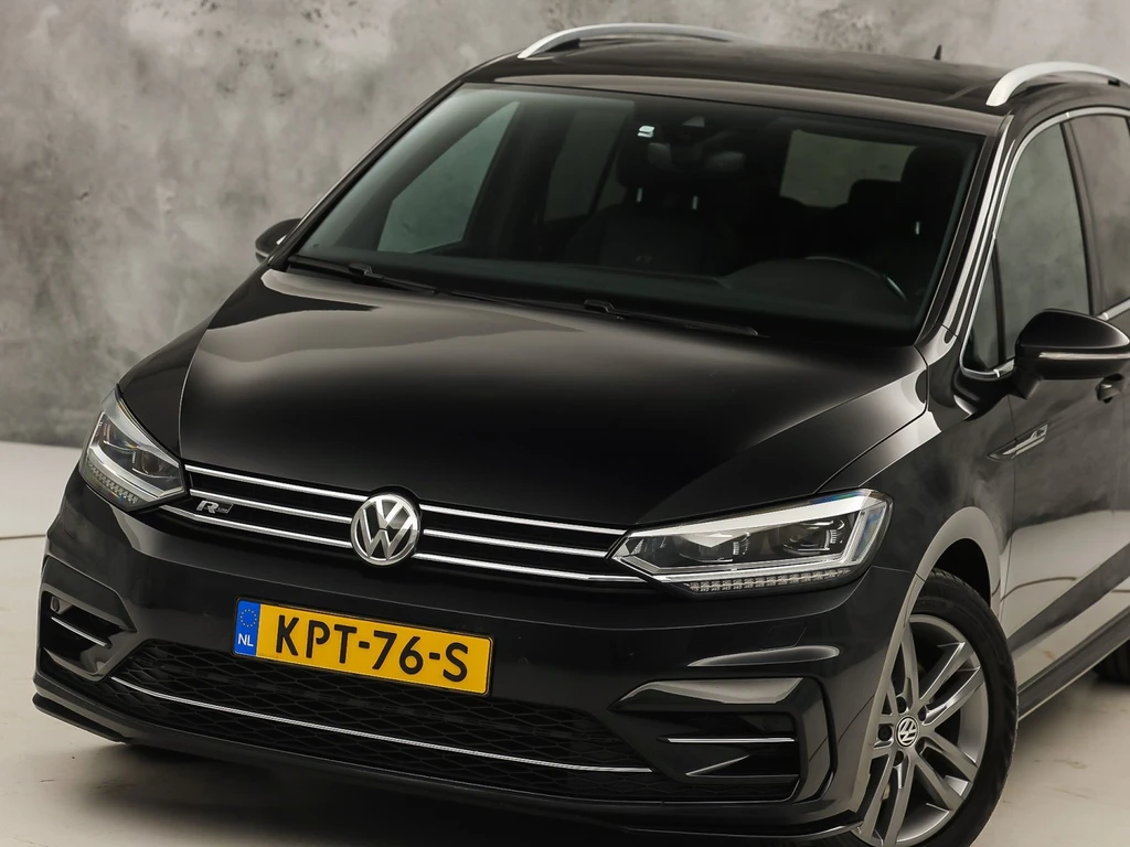 Volkswagen Touran – foto 2