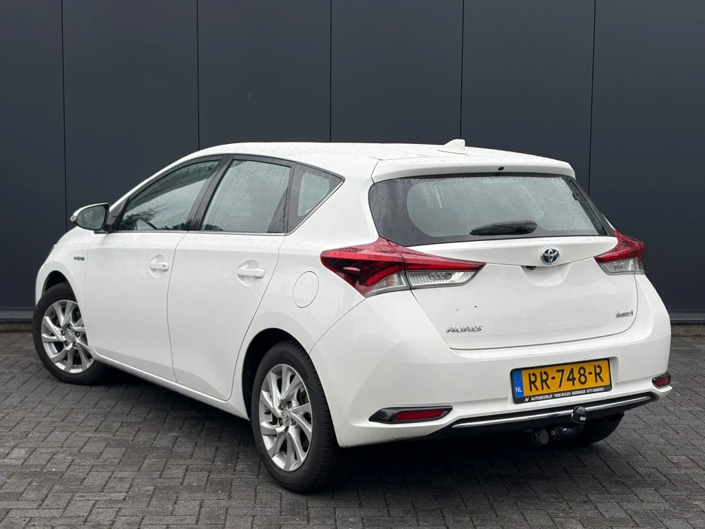 Toyota Auris – foto 1