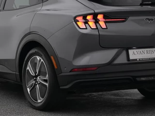 Ford Mustang Mach-E – thumbnail 28