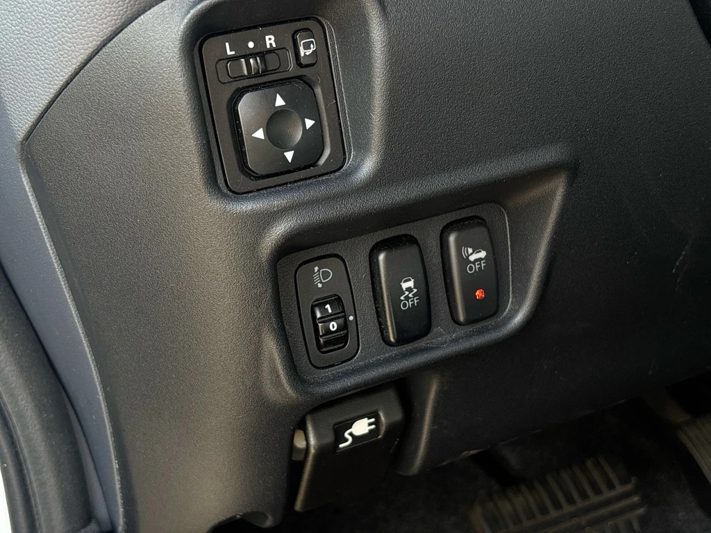 Peugeot iOn – foto 16
