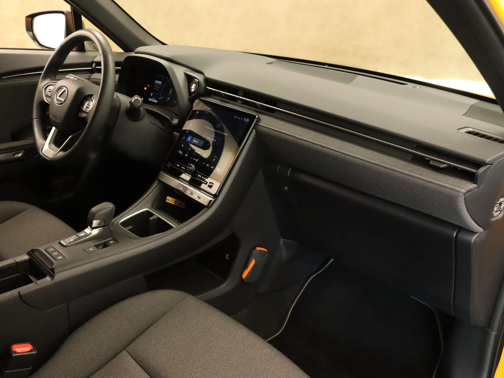 Lexus LBX – foto 24