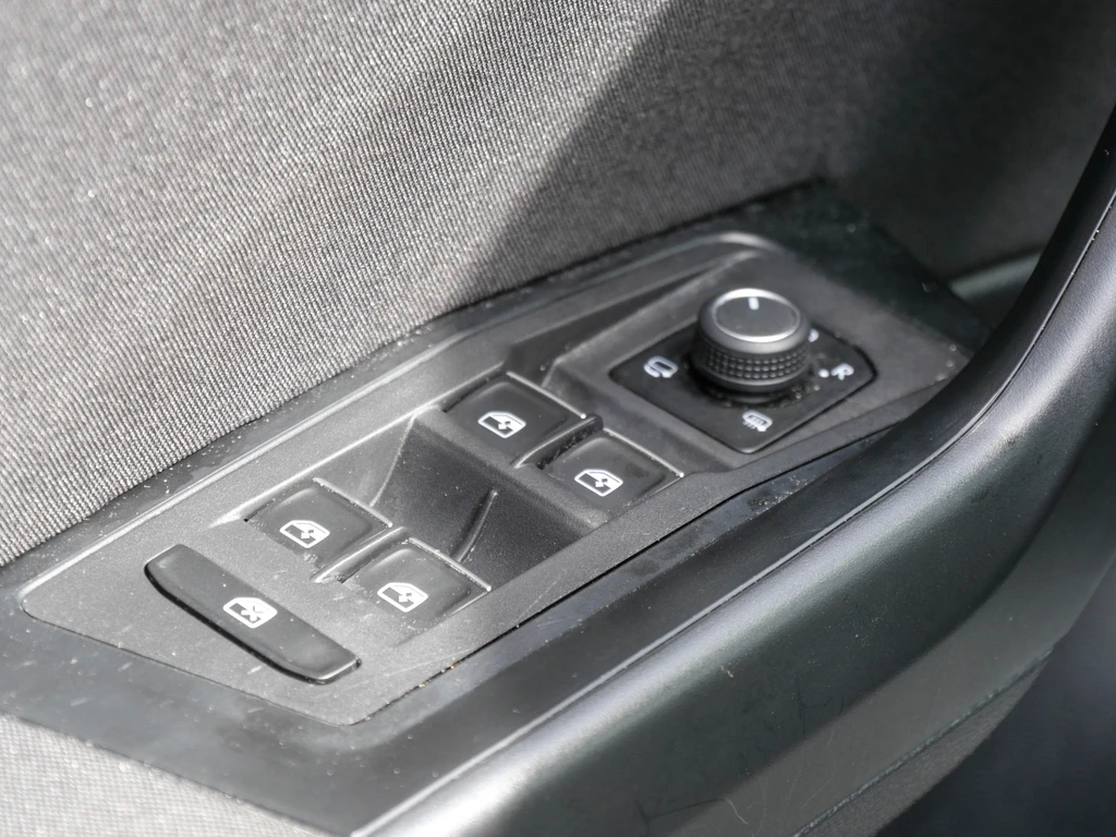 Volkswagen T-Roc – foto 14